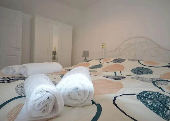 Mountain Escape - Cosy 2 Bed House In Afan Valley