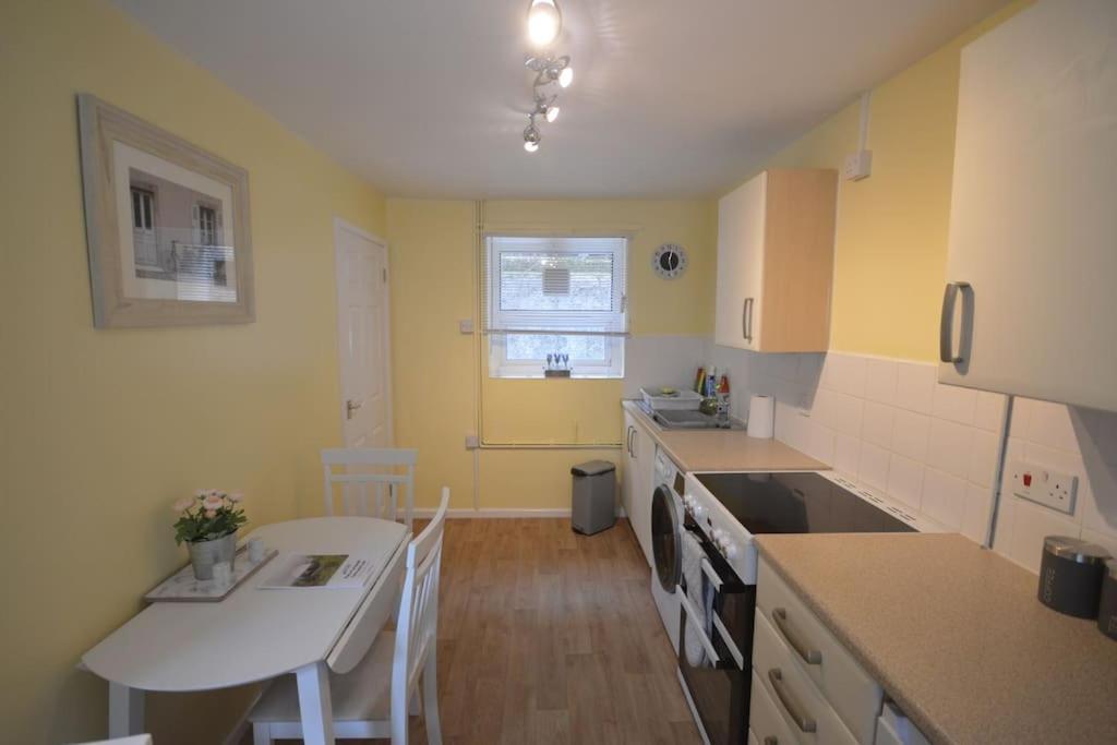 Mountain Escape - Cosy 2 Bed House In Afan Valley Holiday home Port Talbot