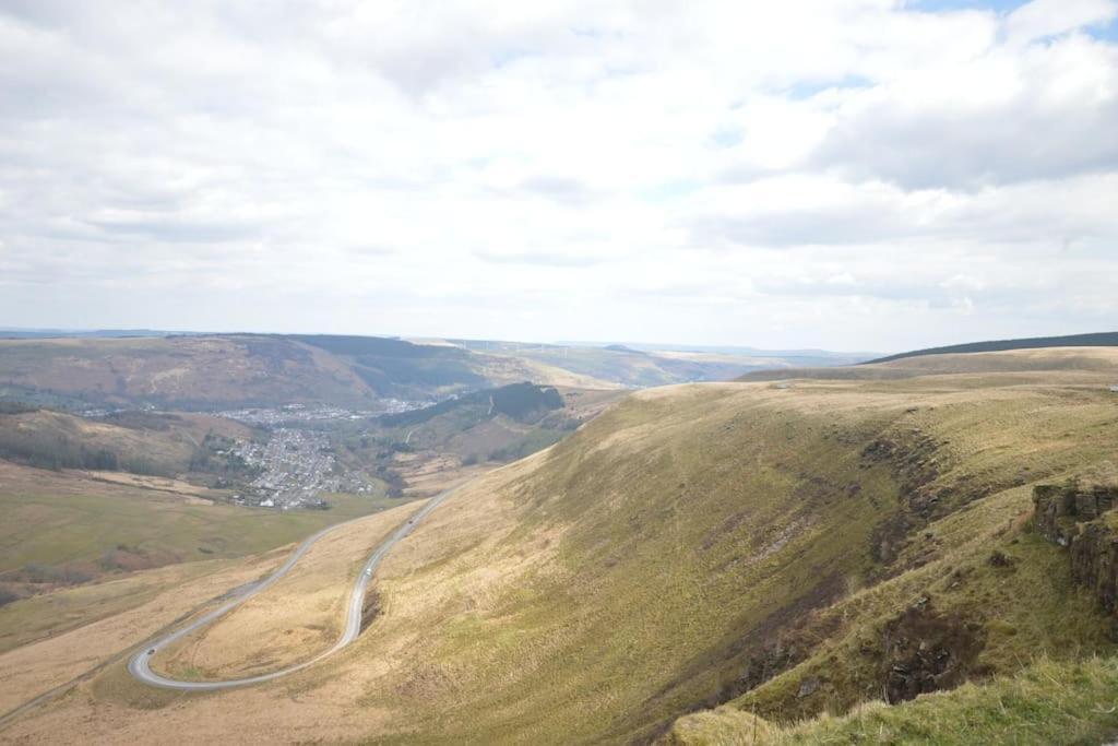 Mountain Escape - Cosy 2 Bed House In Afan Valley *