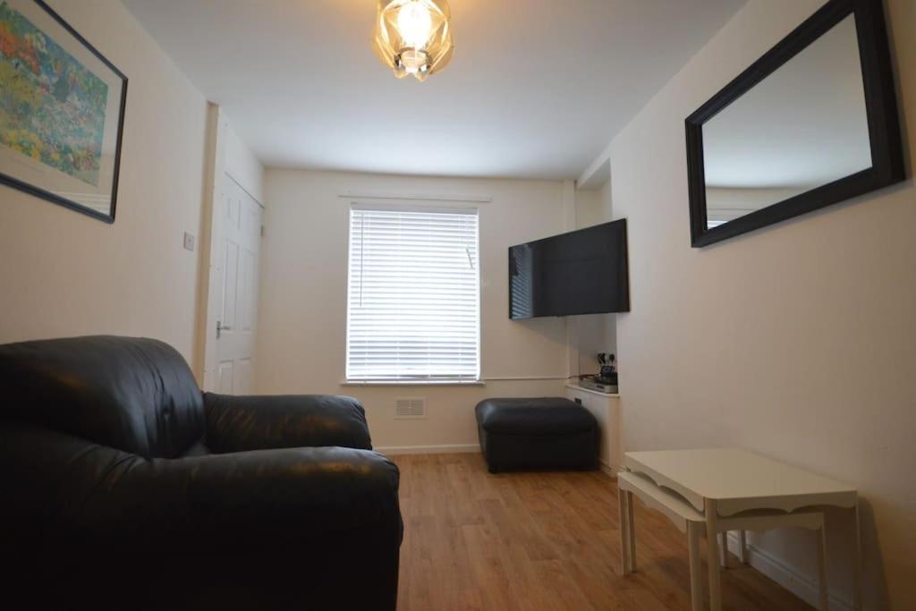 Mountain Escape - Cosy 2 Bed House In Afan Valley * Port Talbot