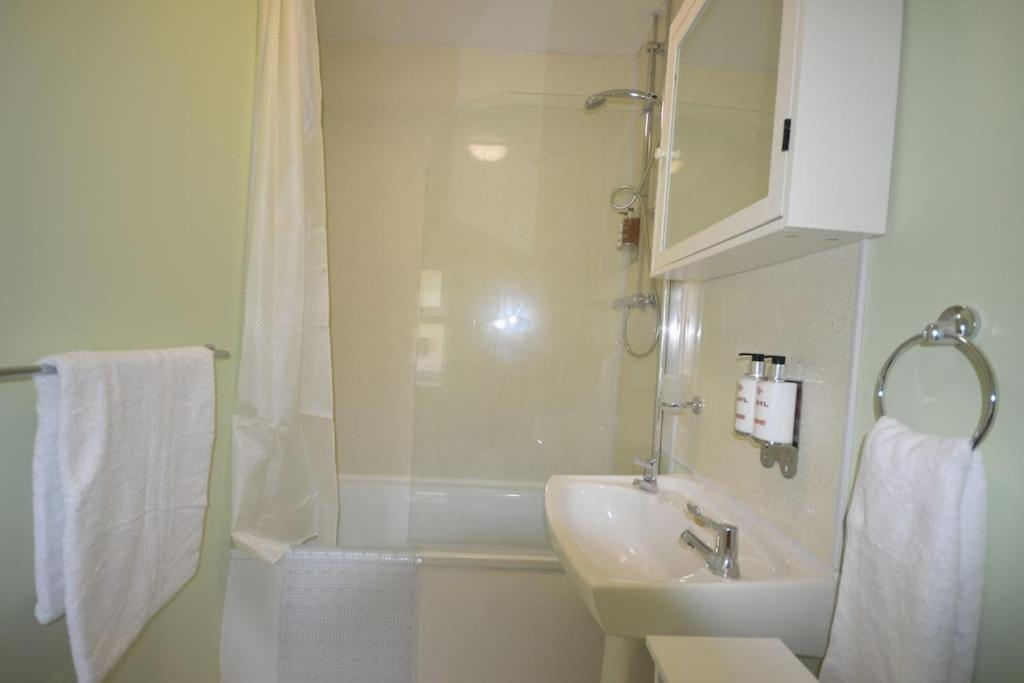 Holiday home Mountain Escape - Cosy 2 Bed House In Afan Valley Port Talbot